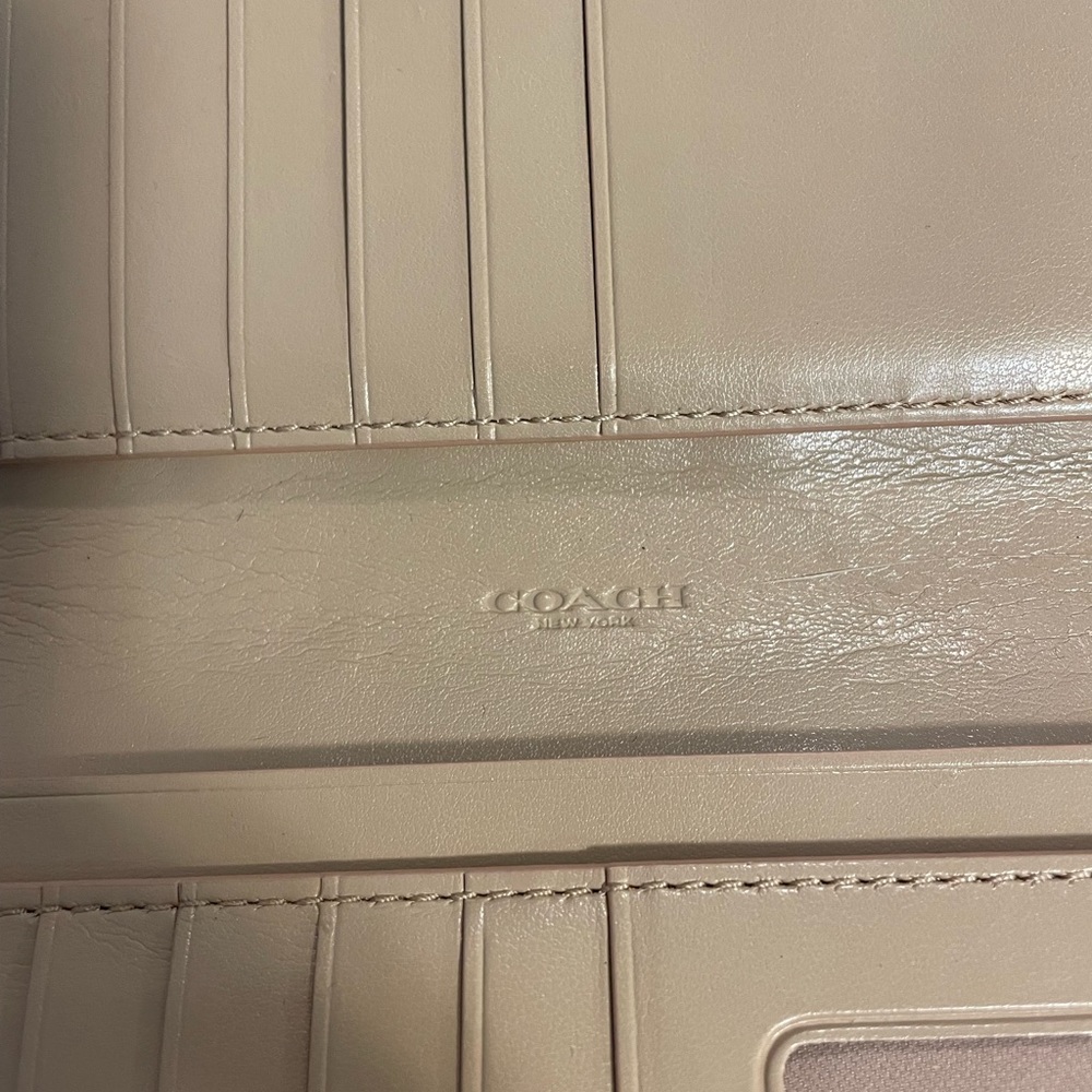 Coach Skinny Wallet Beige - Picture 3 of 11